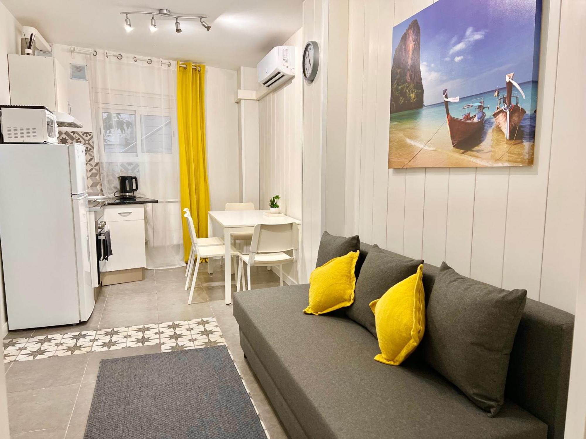 Cozy Suite Apartment, Wifi! Santa Coloma de Gramenet Exterior photo